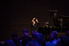 003_20260219_kurtag100__1572732-Custom